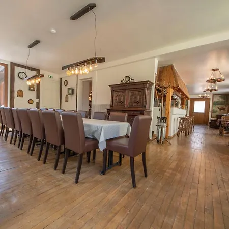 Les 2 Clefs Holiday home *