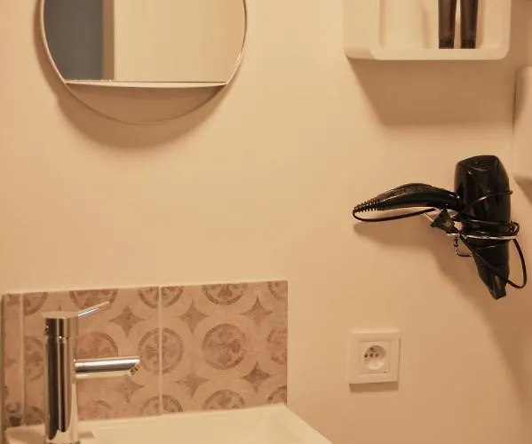 度假居 Les 2 Clefs 比桑